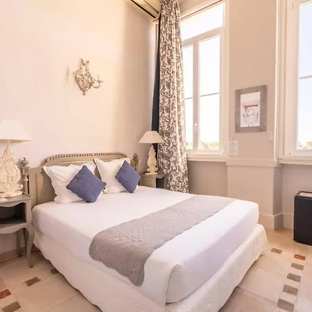 Hotel L'orangeraie 3*